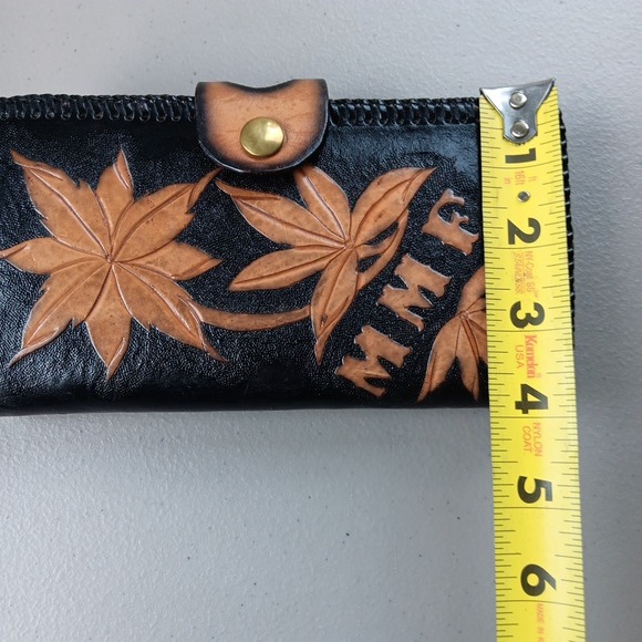 VTG Leather Tooled Wallet Women Double Kiss Lock Close Monogramed Leaf Black Tan - Picture 12 of 12